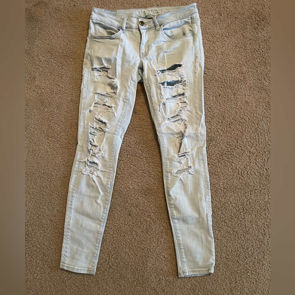 American Eagle Jeans Straight Leg Skinny size 6 juniors distressed